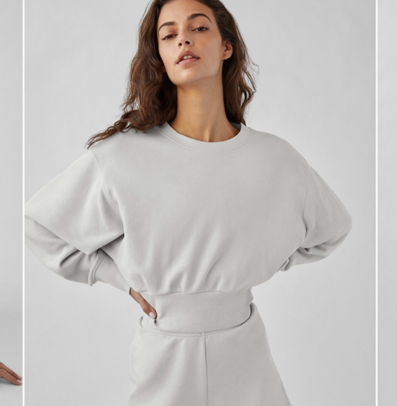 NWT TNA airy fleece perfect shrunken sweatshirt - Picture 3 of 6